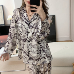 Real shot of 2025 spring and summer long-sleeved pajamas ice and snow silk cool pants lapel cardigan printed home clothing set
