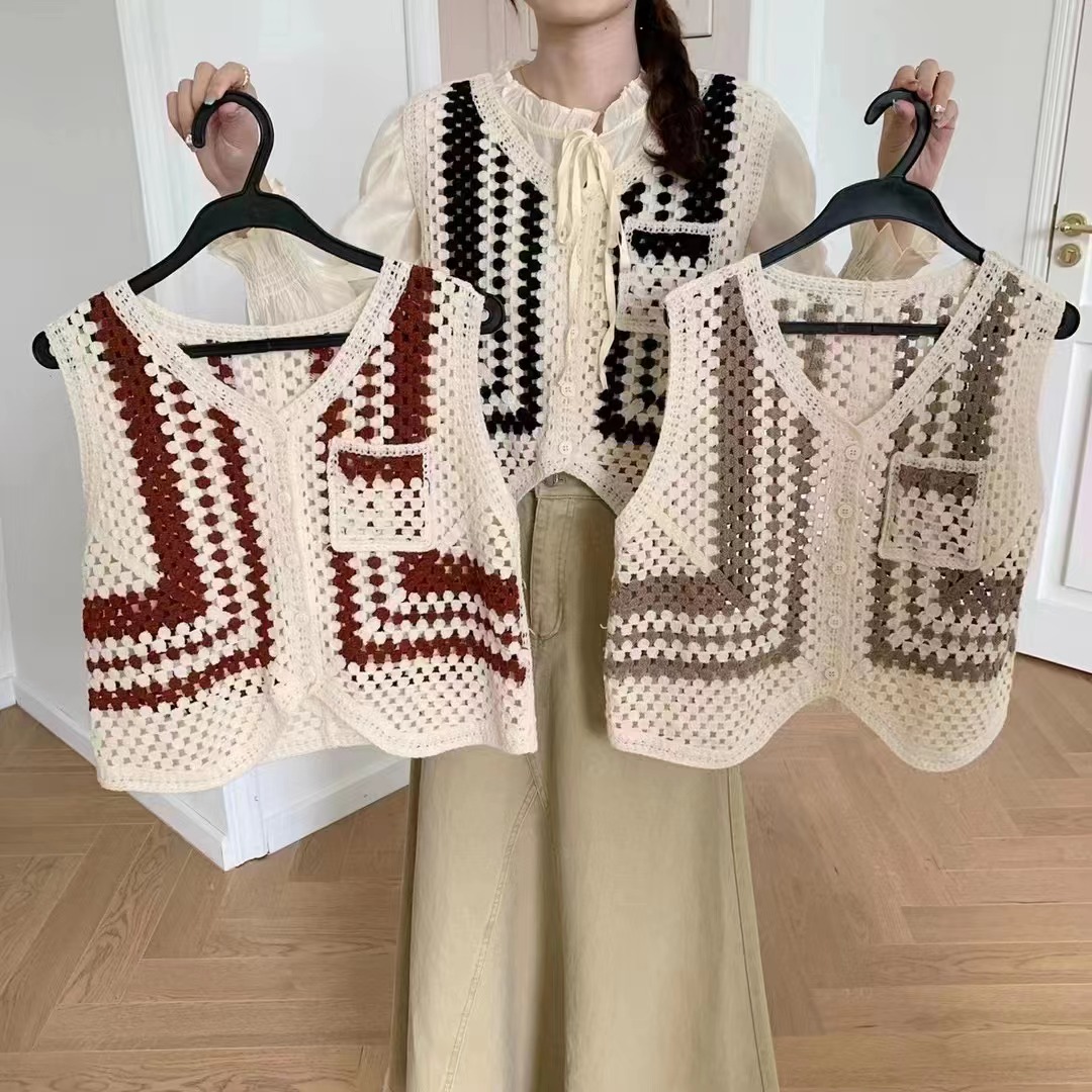 Original French retro temperament hollow knitted small one layered loose V-neck vest