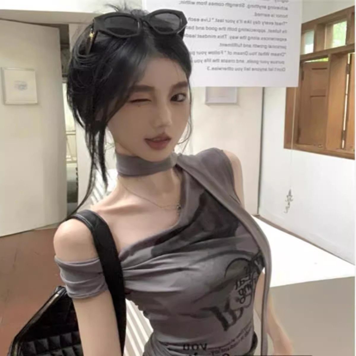 260克隨心裁美式辣妹印花盪領無袖T恤女夏季新款褶皺修身短款上衣