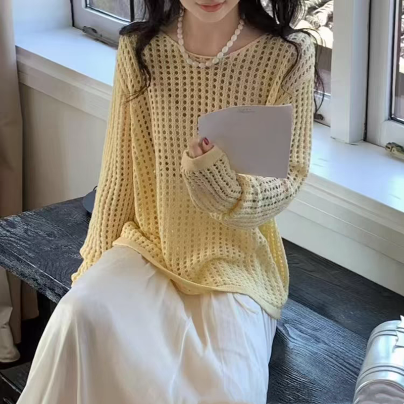 2025 spring and summer new hollow top for women French high-end niche lazy style relaxed and sexy sunscreen blouse