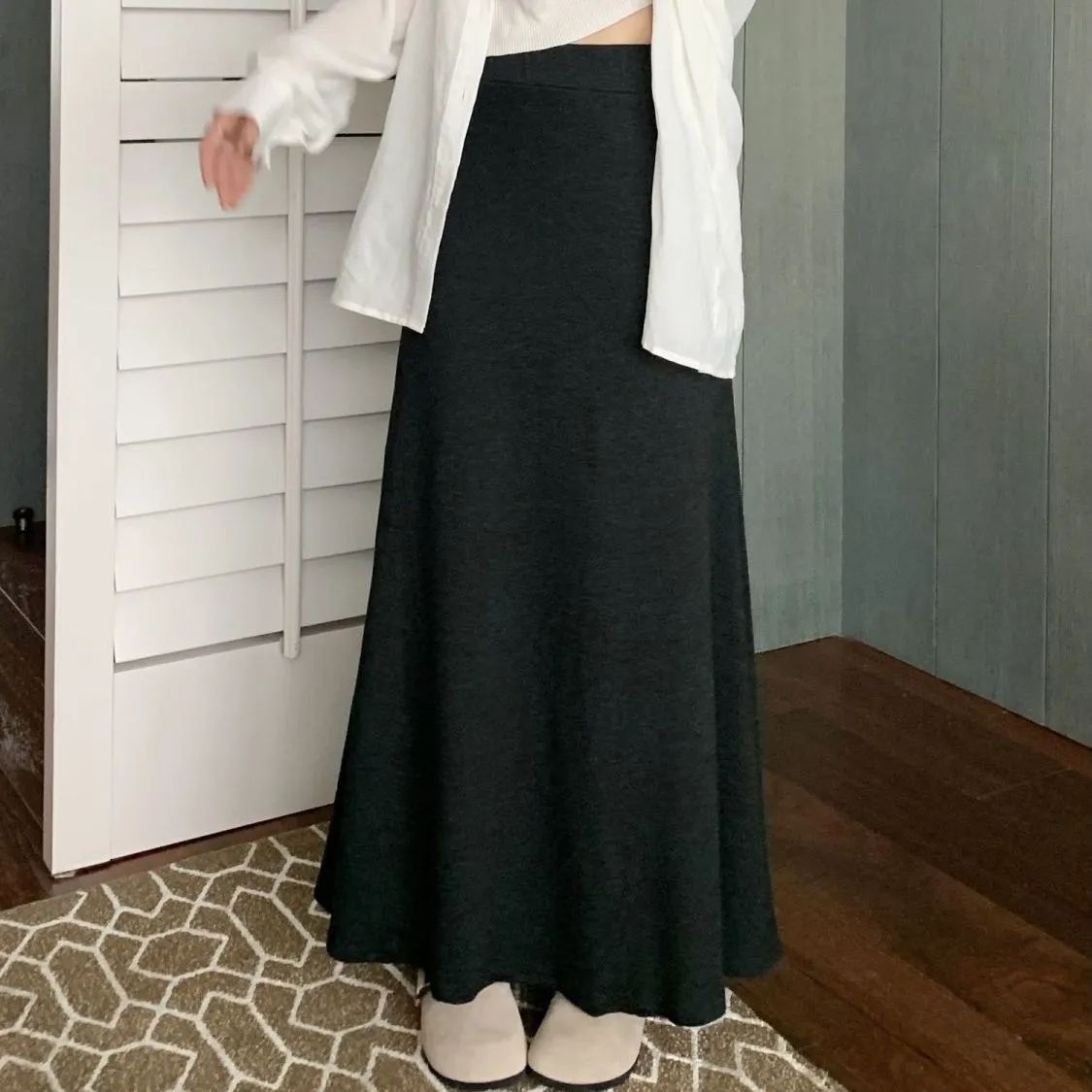 Grey Knit Bodycon Skirt 2025 Spring and Autumn New Retro Slimming High-Waisted Draping Hiding Fat A-Line Skirt