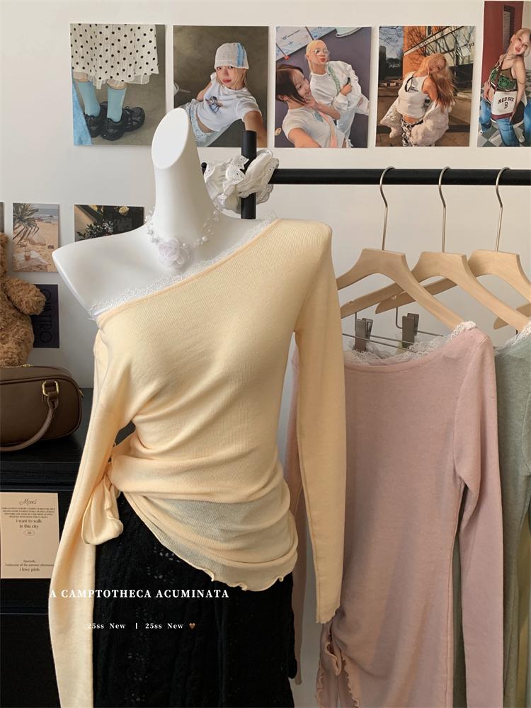 Real-life 25-year-old new slim fit lace lace side lace design to make you look slim and shoulder knitted sweater