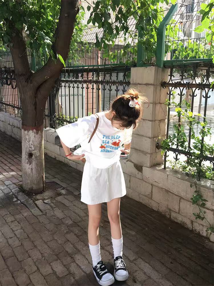 200g combed and tight-fitting sprinkler, pure cotton backpack, spring and summer loose shoulder printed short-sleeved T-shirt