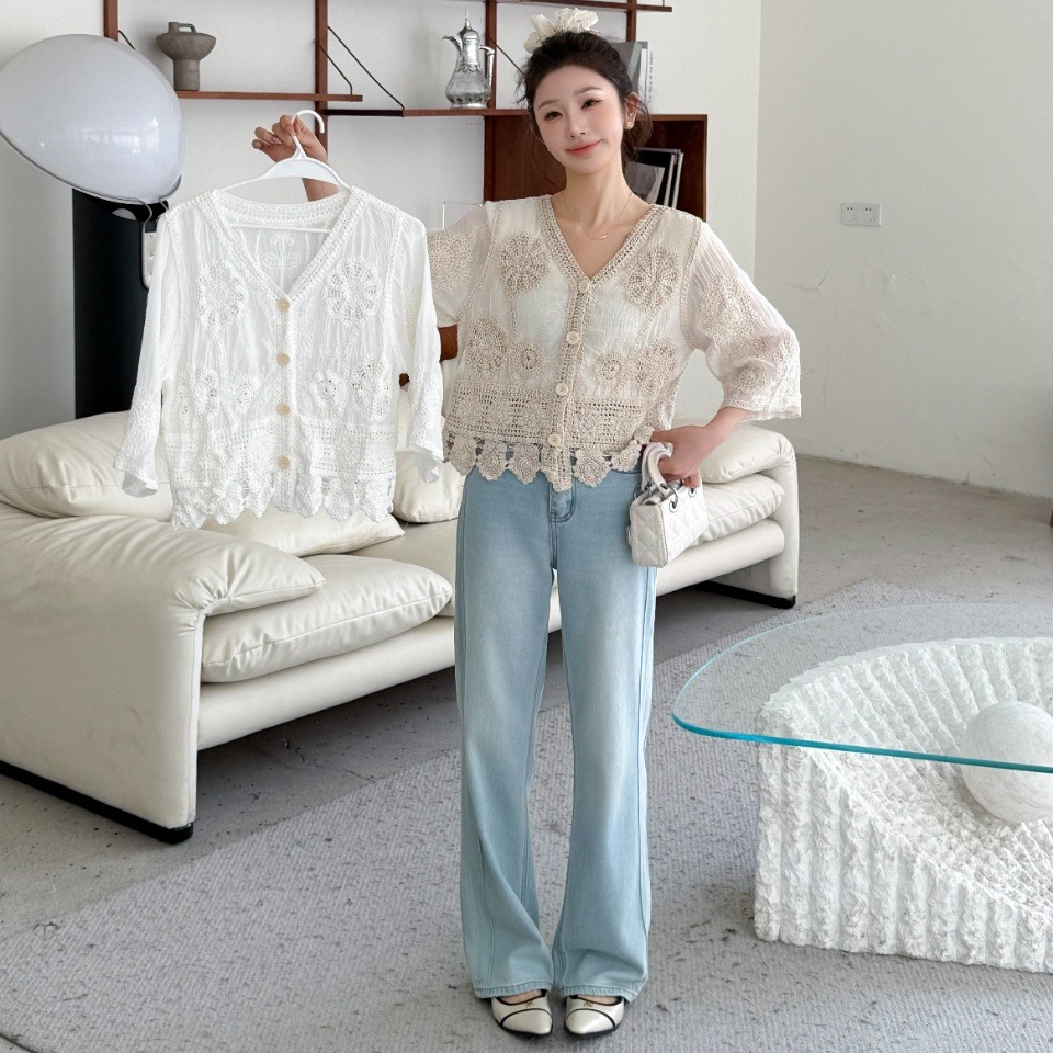 2025 summer new Korean style V-neck hook flower hollow versatile cardigan seaside vacation short-sleeved top for women