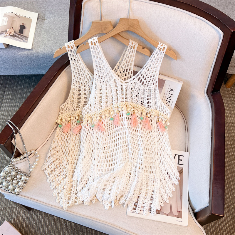 Summer tops, tassel design, niche loose thin tops, large size v-neck hollow vest, outside wear for women