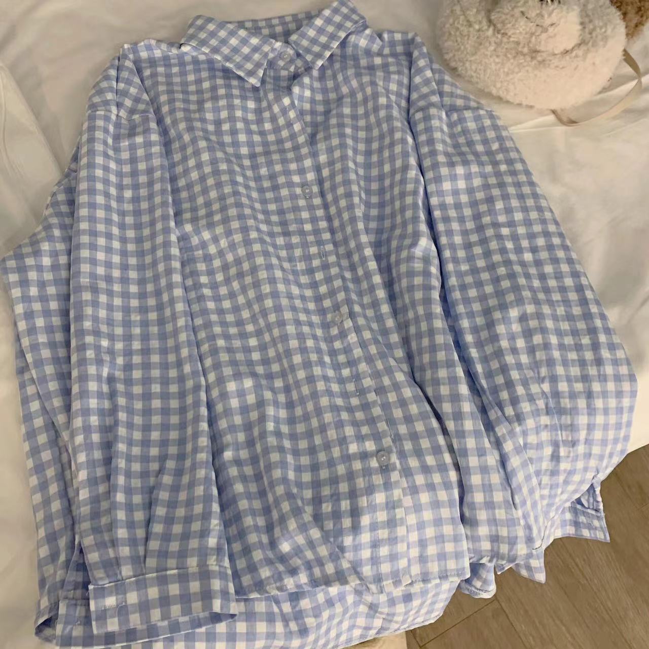 Fashionable and versatile French ootd blue plaid shirt for women 2025 spring new versatile niche top