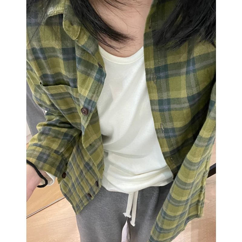 2025 early summer new shirt green plaid shirt inner layer design niche sun protection high-end long-sleeved top