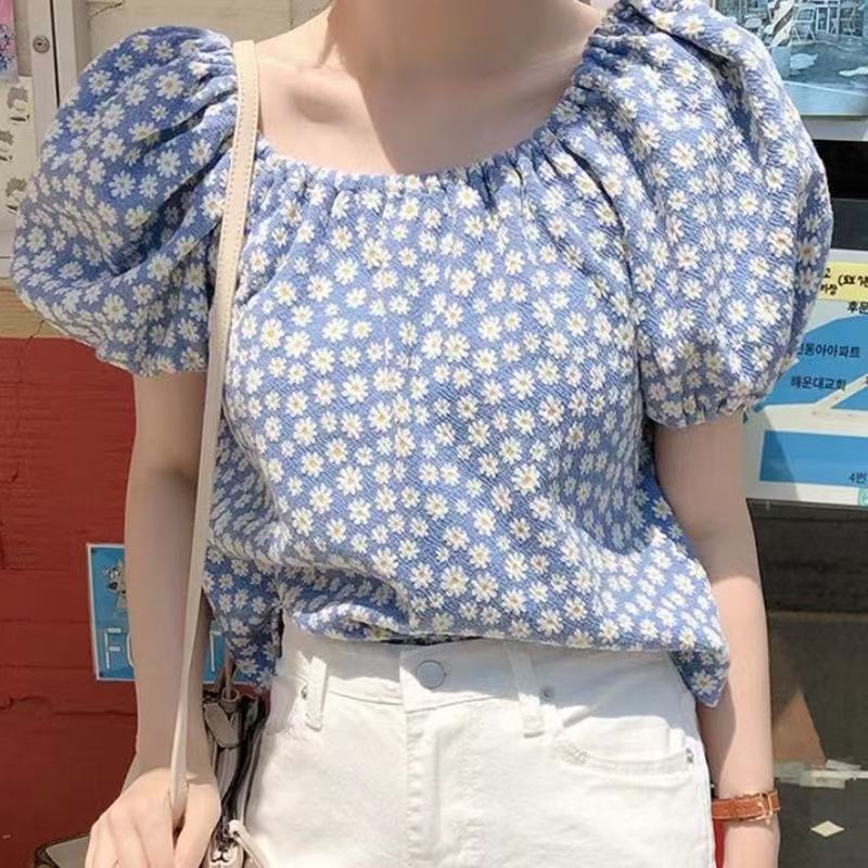 French gentle sweet style small daisy floral off-shoulder puff sleeve shirt for women in summer loose Korean short-sleeved top