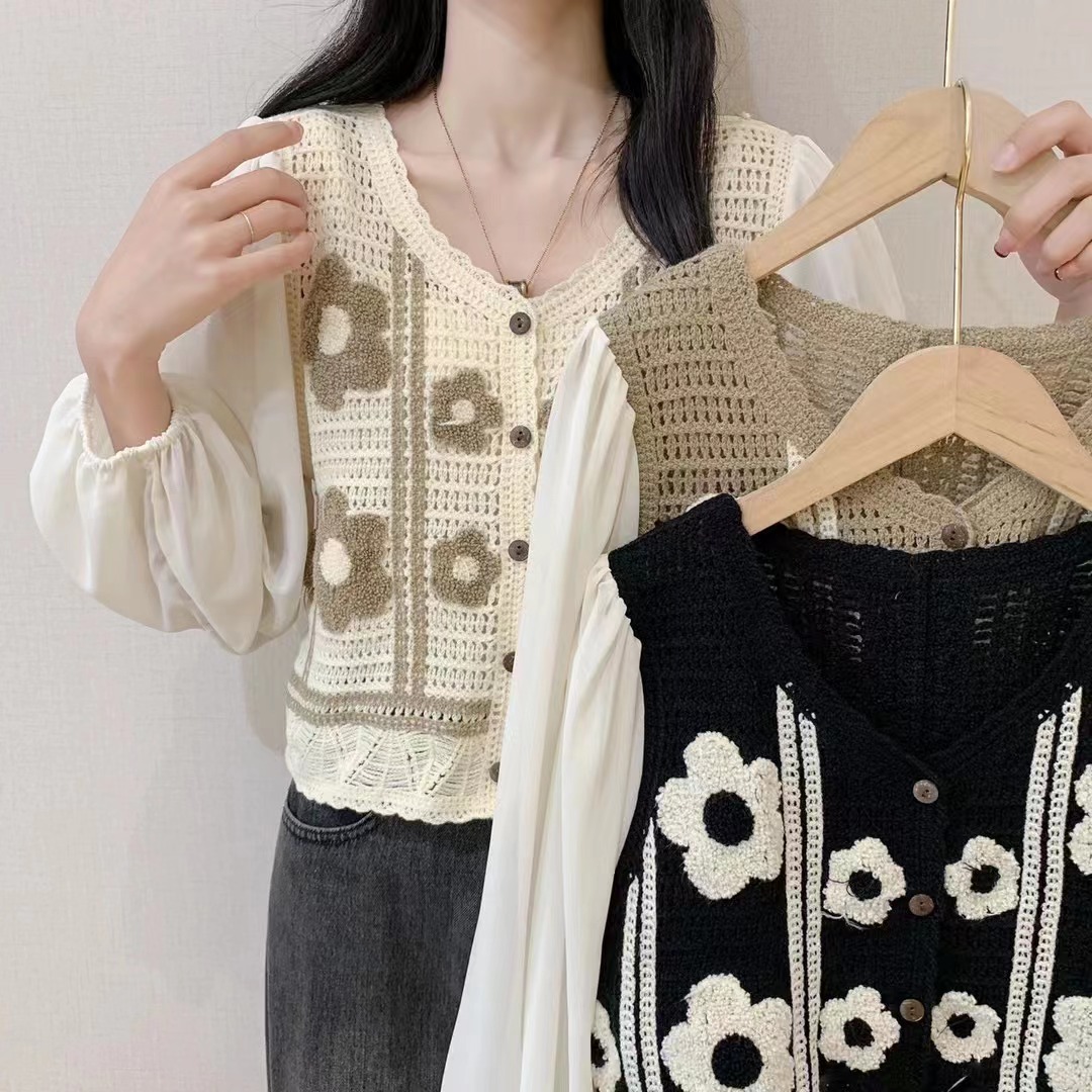 Design-sensing hollow spliced ​​sweater top for women's spring new loose slim short cardigan jacket trendy