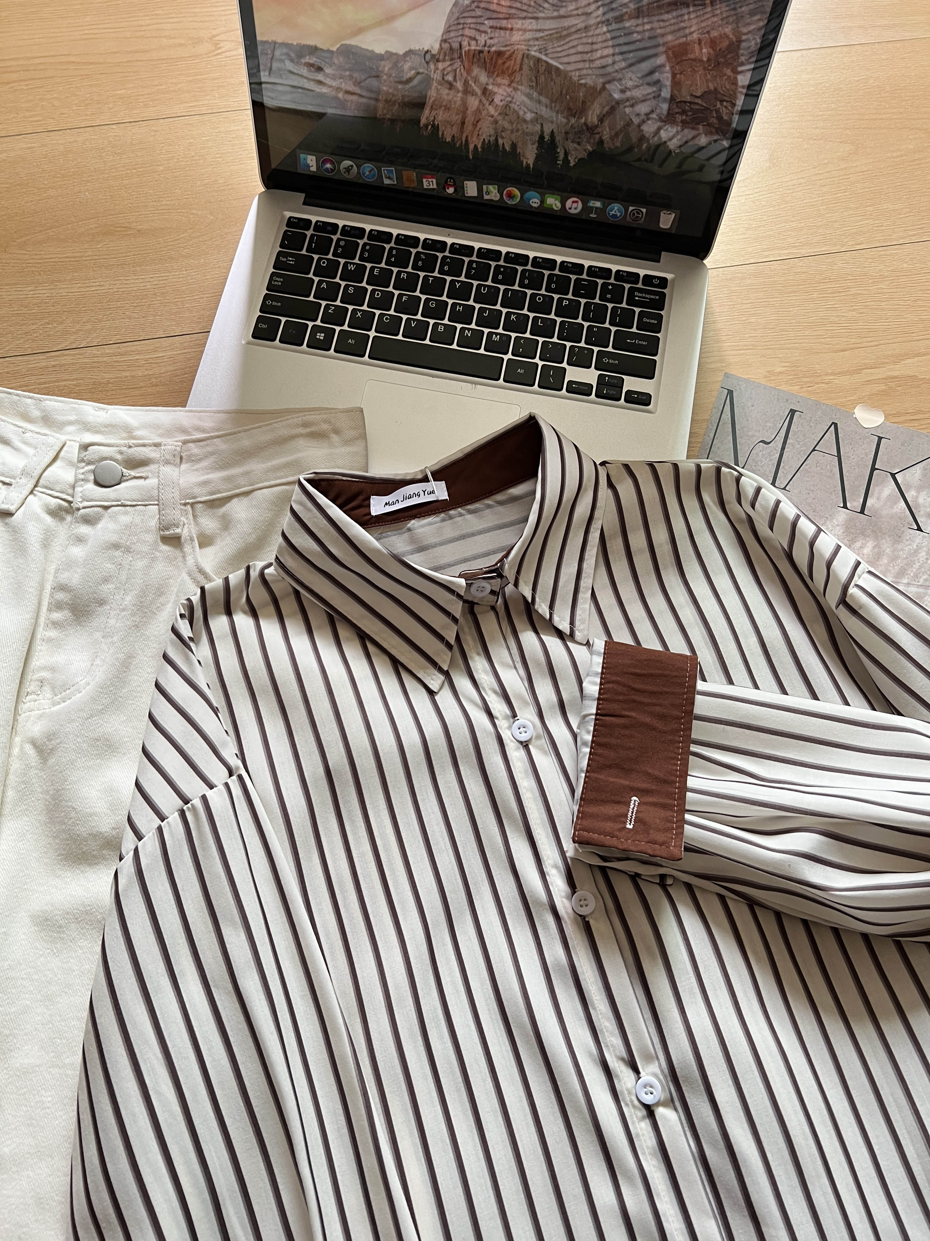 Real shot of Gao Zhiyan literary style contrasting striped shirt for women wearing casual jackets inside