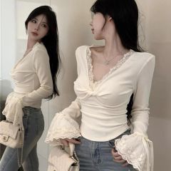 Threaded German velvet lace splicing kink v-neck long-sleeved T-shirt for women's flared sleeves slim inner slim base shirt