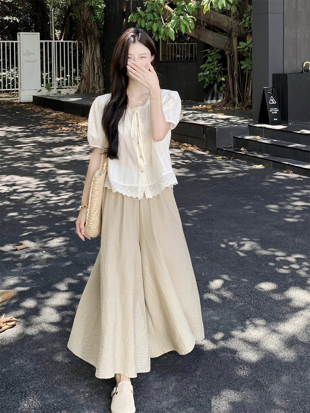 Real shot of summer Korean style lace collar tied puff sleeve age-reducing shirt slimming top + high waist wide-leg skirt pants