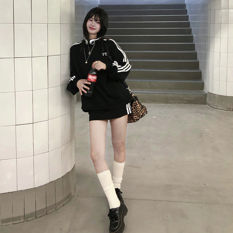 2025 early spring new bow three-bar sweatshirt American loose pullover sweatshirt women skirt suit women