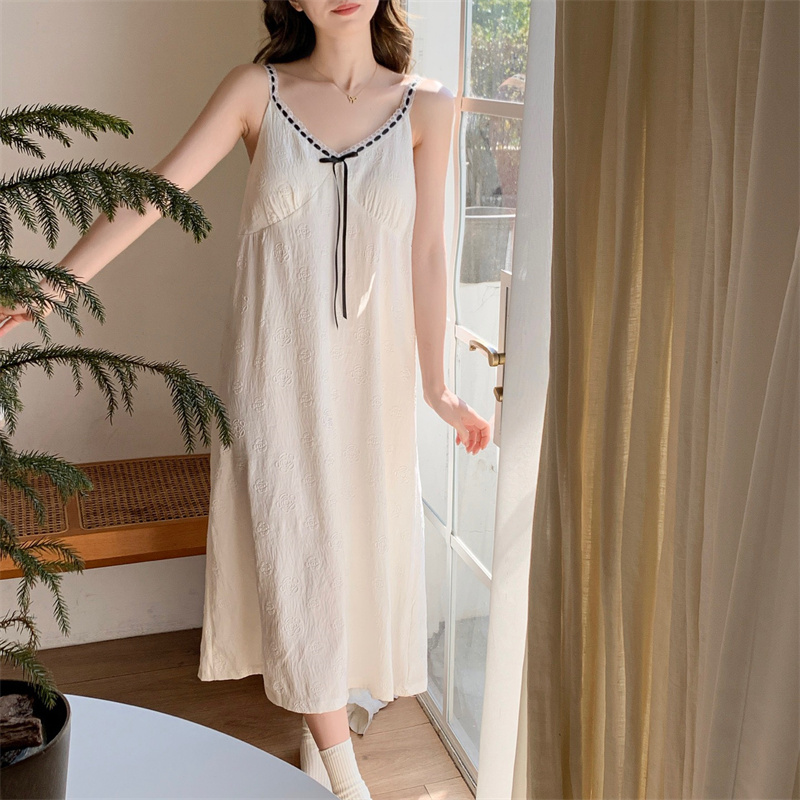Real shot of 25 summer new cloud cotton with chest pad integrated suspender nightgown for women's pajamas home clothes