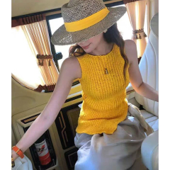 Li Wanjun irregular hem sleeveless knitted suspender for women early spring 2025 new slim Korean vest hot girl