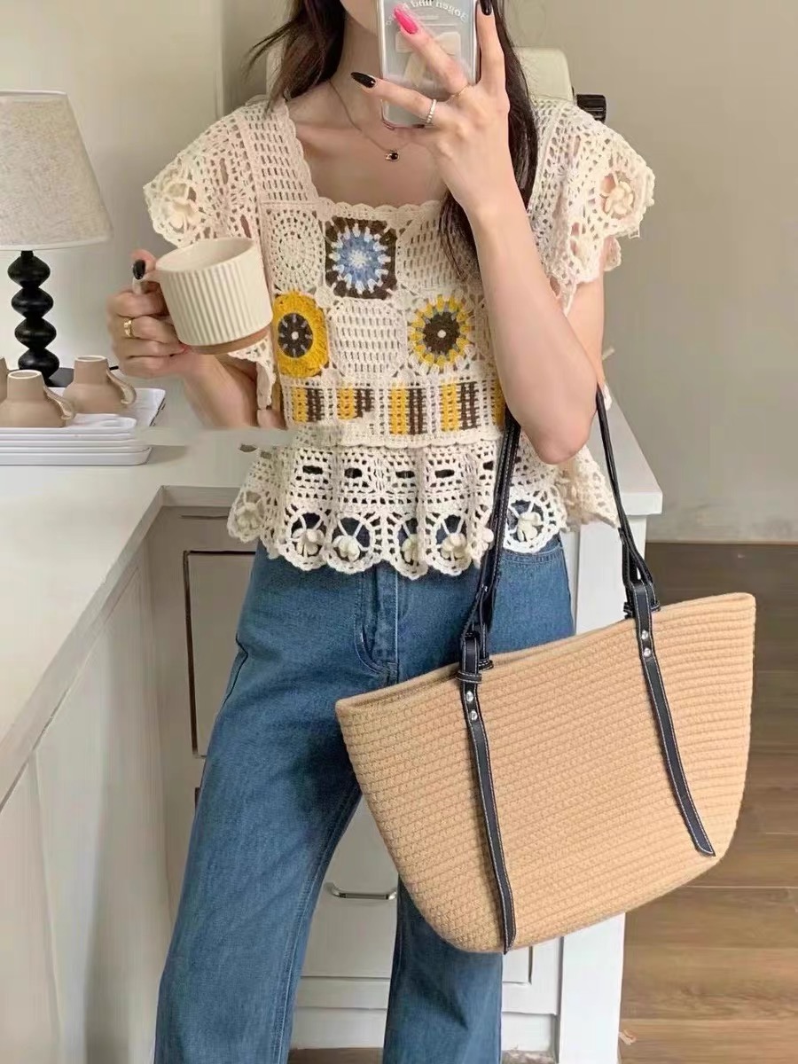 French age-reducing V-neck sweater in summer new heavy industry embroidered chiffon short-sleeved fashionable versatile top