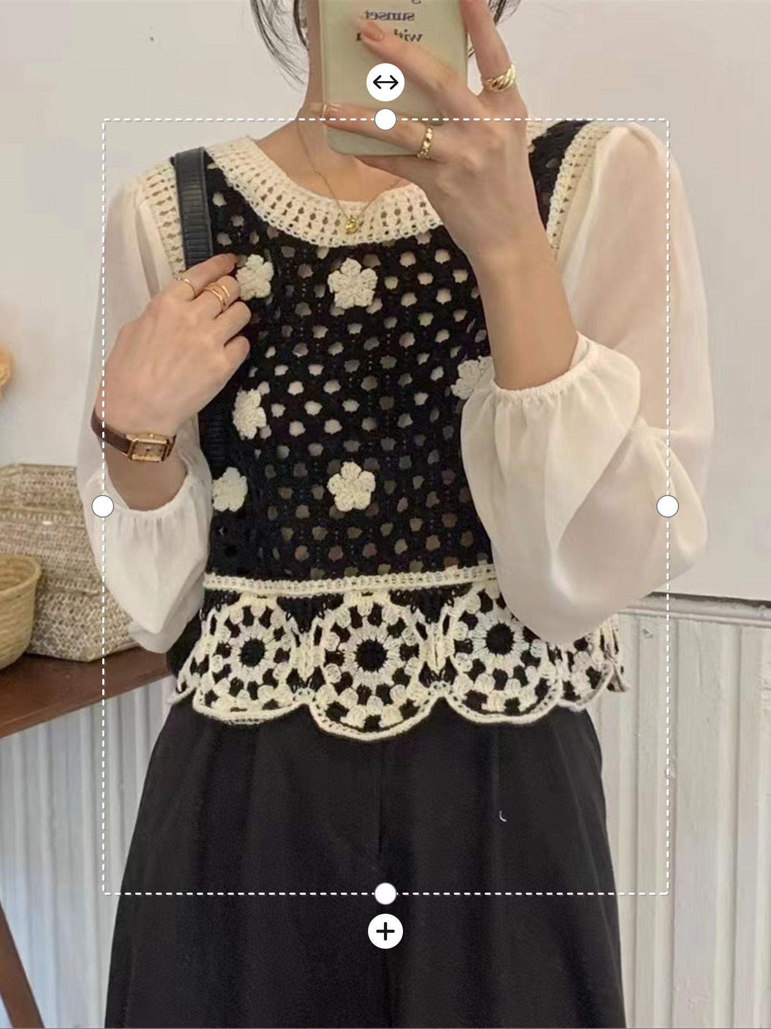 Korean version of retro heavy industry flower hollow knitted chiffon spliced ​​long sleeve top female student