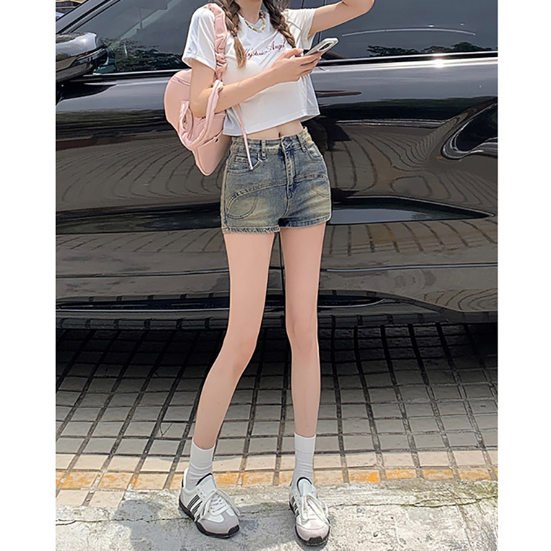 Street hot girls casual denim shorts for women in spring and summer new tight hip straight shorts jeans hot pants