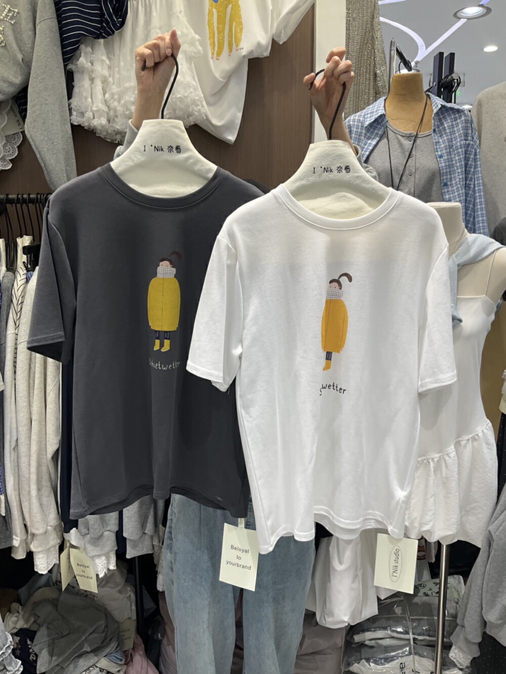 200g combed and tight spun in 2025, pure cotton back bag strip, spring and summer loose shoulder printed short-sleeved T-shirt