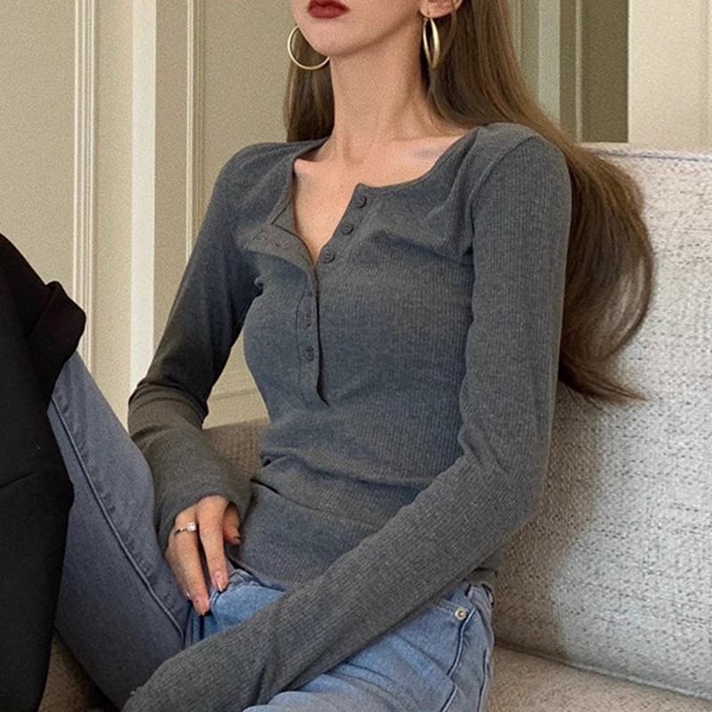 Scheming V-neck gray base shirt thread long-sleeved T-shirt for women 2025 spring, autumn and winter hot girl slim fit inner collarbone top