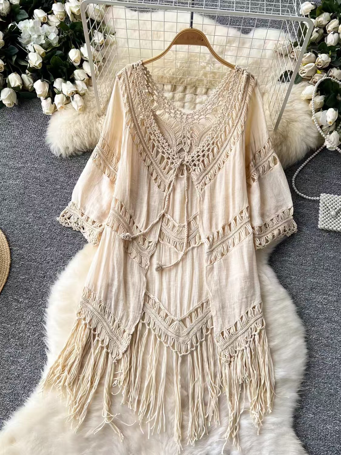 European and American seaside vacation hollow hook tie V-neck tassel blouse for women thin style loose tassel dress