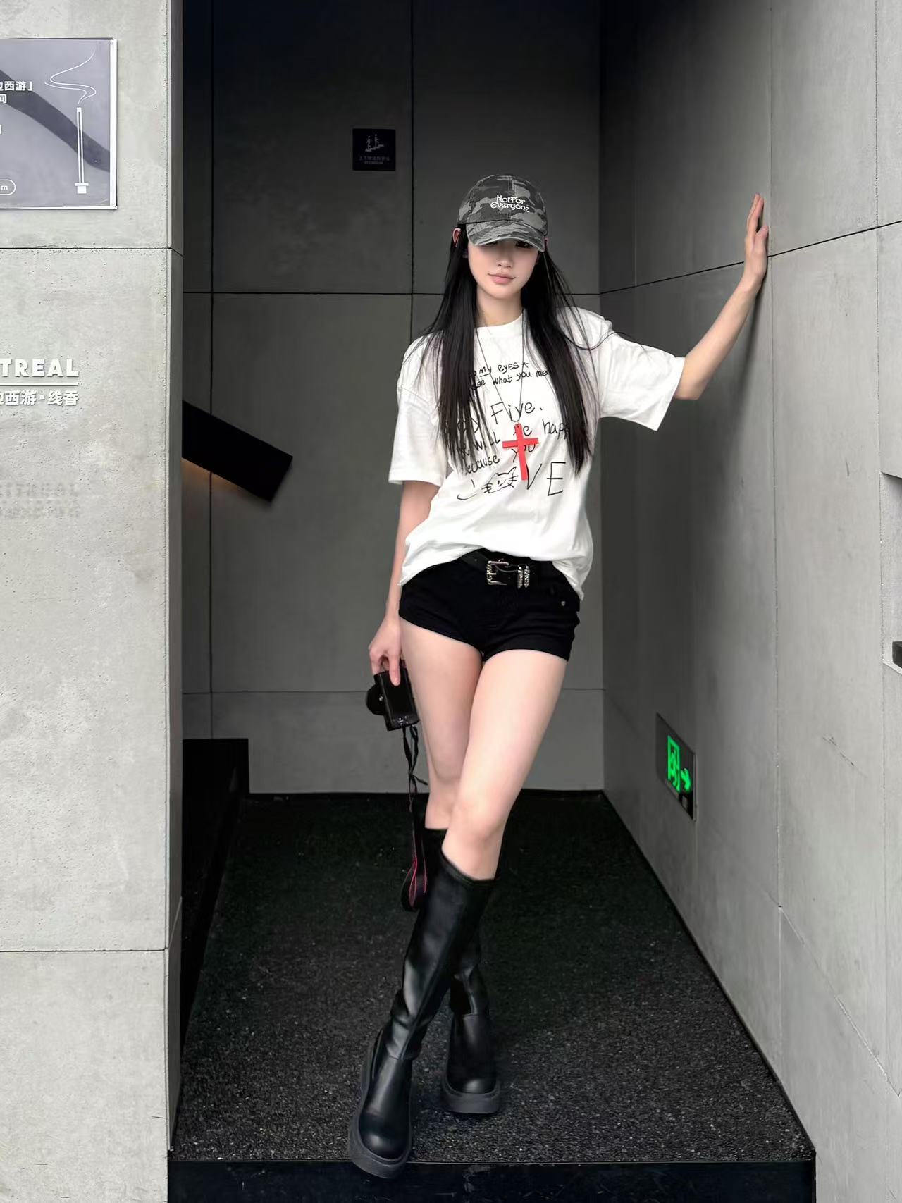200g combed and tight-fitting sprinkler, pure cotton backpack, spring and summer loose shoulder printed short-sleeved T-shirt