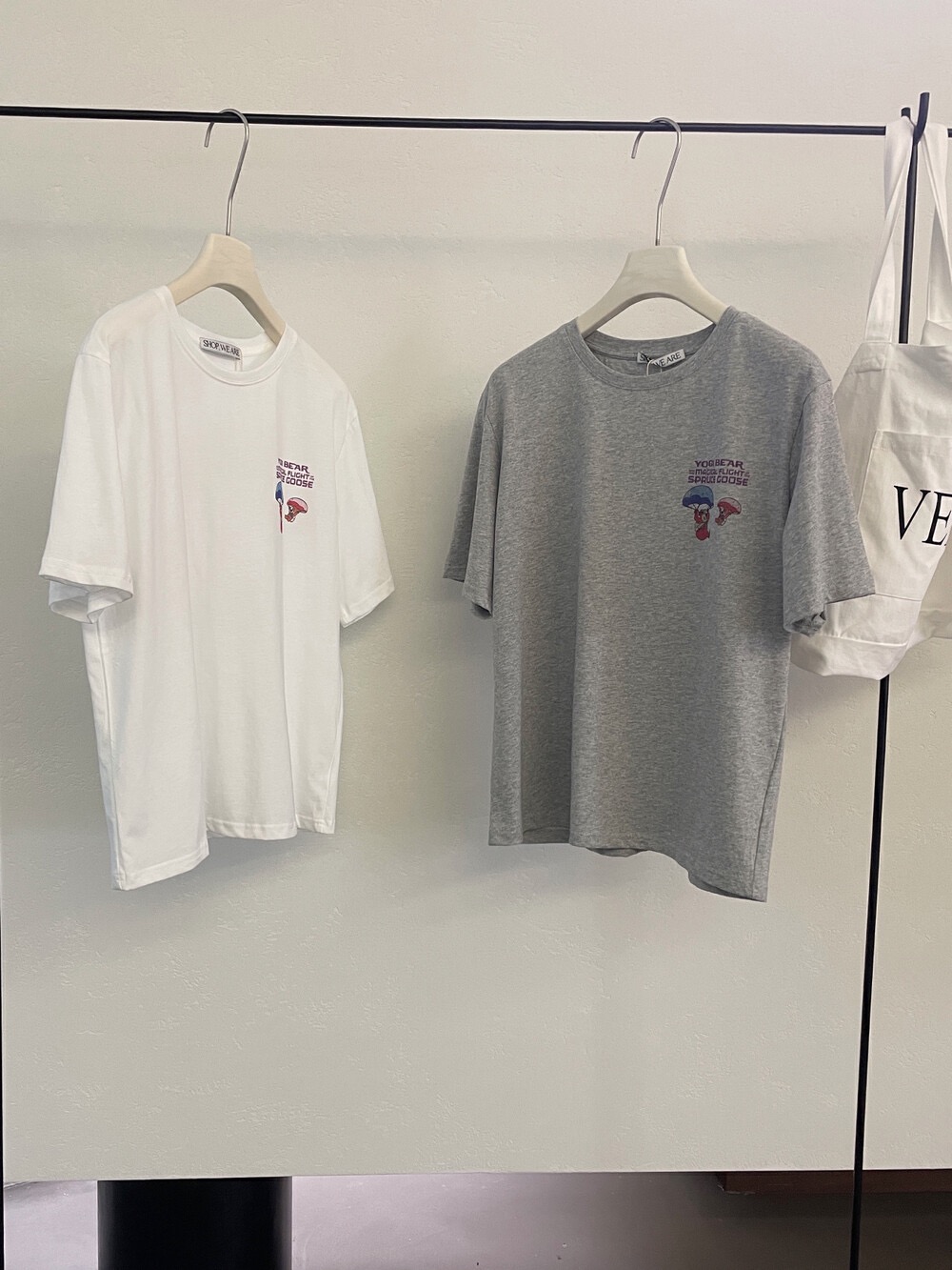 200g combed and tight spun in 2025, pure cotton back bag strip, spring and summer loose shoulder printed short-sleeved T-shirt