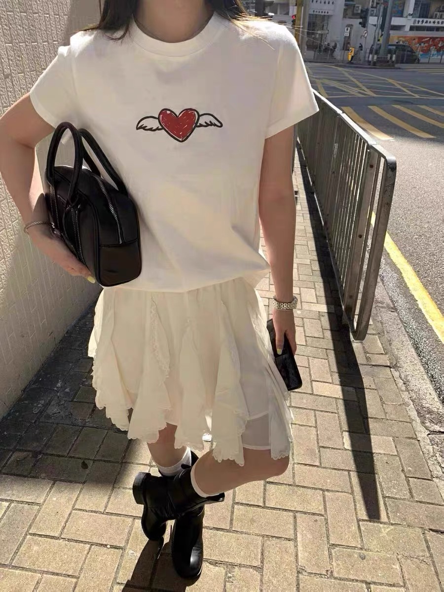 2025 printed front shoulder short-sleeved T-shirt for women in summer new niche American pure cotton slim T-shirt top