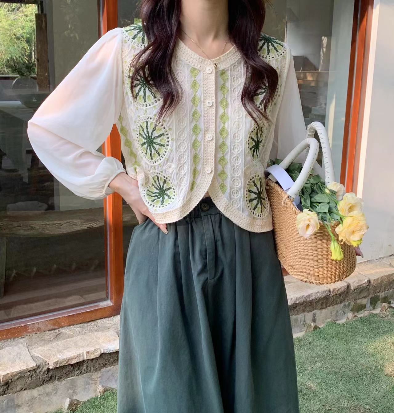 French retro small fragrance style fake two-piece women's new spring and summer design niche top