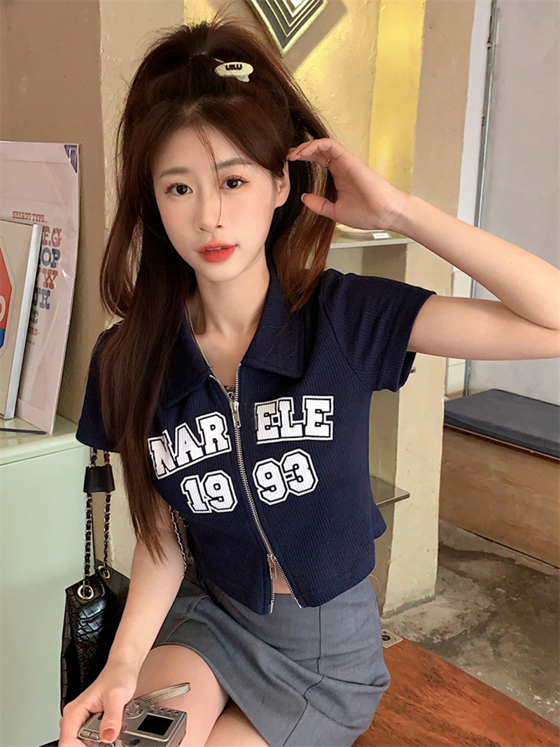 Thread polo neck short-sleeved T-shirt for women in summer 2025 new retro letter print short zipper cardigan trend
