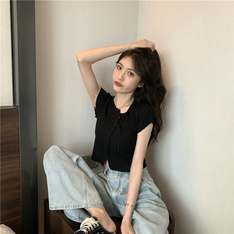 Real shot of new summer V-neck high waist navel exposed short slim sweater short-sleeved T-shirt top