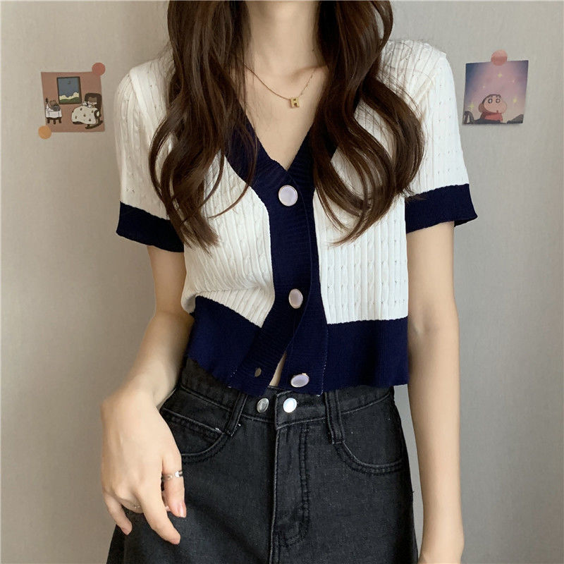 Summer 2025 new Korean version of small loose V-neck temperament contrasting short top short sleeve knitted cardigan for women