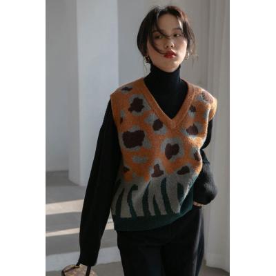 Autumn and winter clothes Korean Dongdaemun jacquard vest contrasting color knitted top thickened vest Korean version versatile