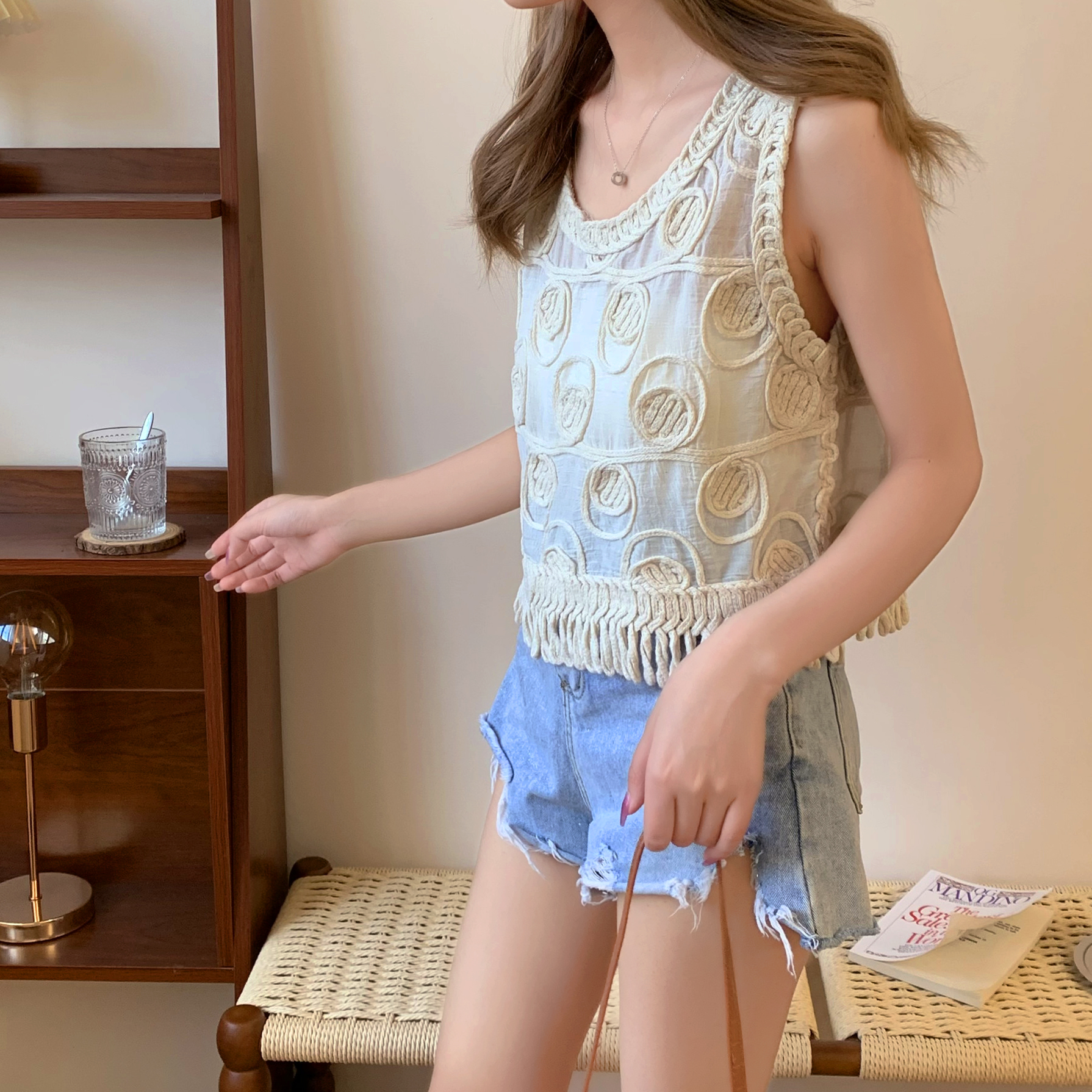 Real-life summer new national style versatile short suspender vest for women hook-up fur splicing tassel sleeveless slim base shirt