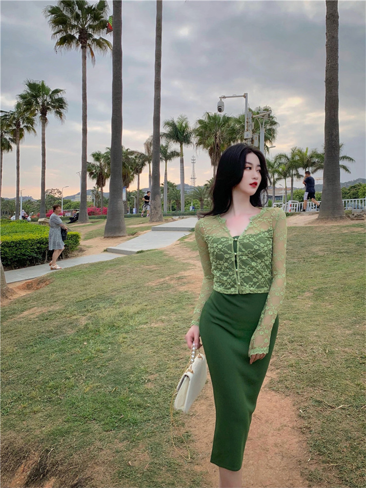 Real photos of summer pearl wavy knitted suspender skirt high waist mid-length skirt + lace cardigan sunscreen shirt