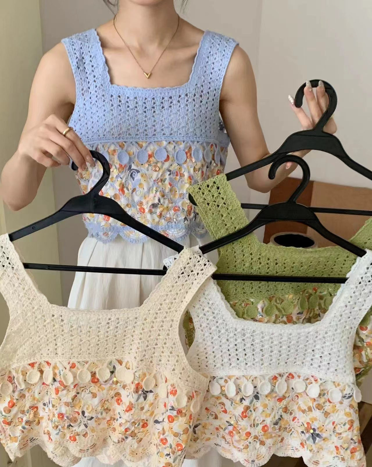 French sweet and spicy small vest for women in summer wear bohemian vacation style sleeveless top hollow hook knitted suspender strap