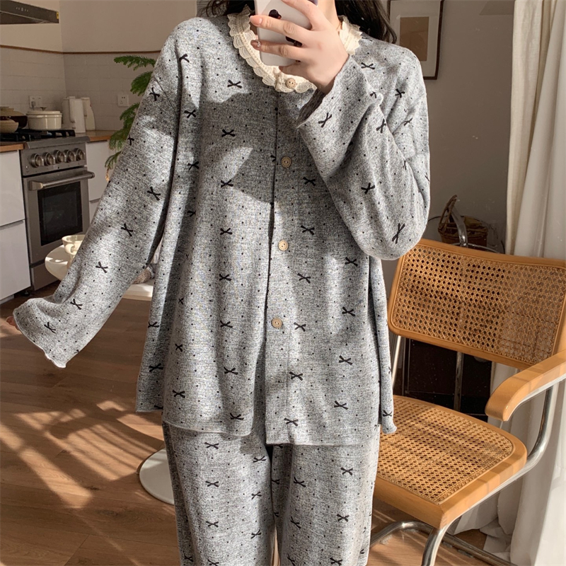Real shot of 25 years new pajamas with chest pad for women long sleeves fashionable girl sweet bow set home clothes
