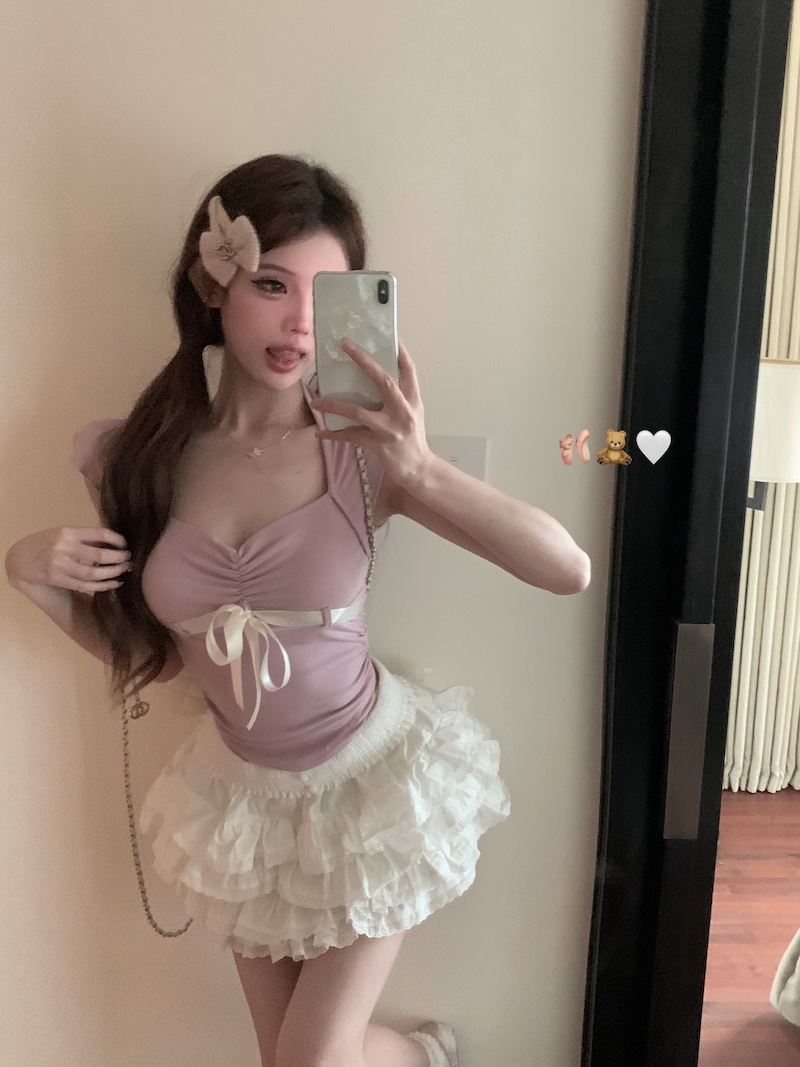Real shot, slim and slim bow tie, sweet and spicy short-sleeved T-shirt base shirt + high-waisted princess cake skirt