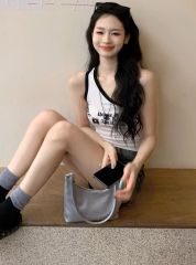 已出貨     2025年新款莫代爾面料 260克 斜肩白色背心女短款