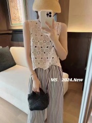 Vacation style knitted hollow lace sleeveless sweater vest top for women in summer layering crafts crochet short vest