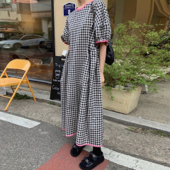 Retro age-reducing plaid dress for women in summer niche temperament contrasting color edging waist-hugging and slimming long puff sleeve skirt