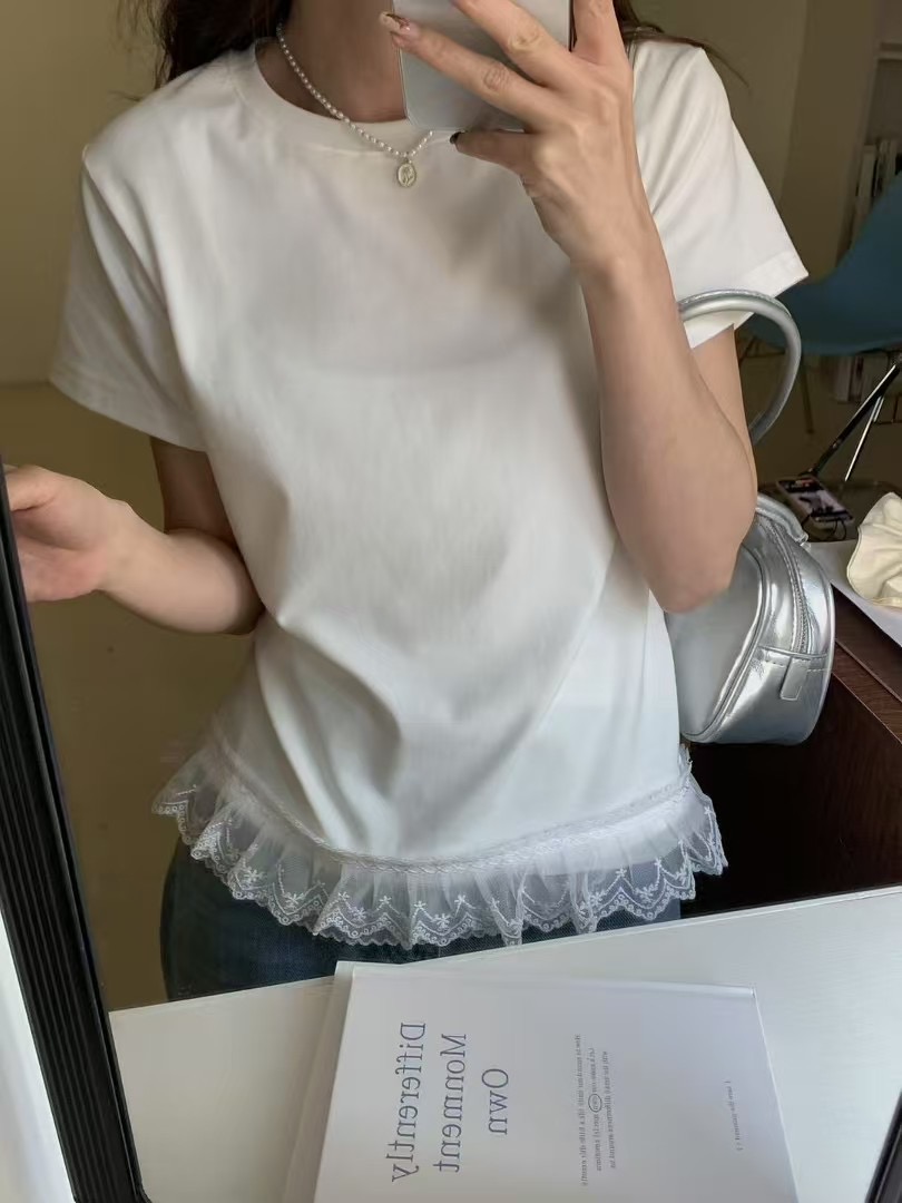 實拍～2025春季新款韓系設計感小眾蕾絲拼接短袖女百搭顯瘦上衣