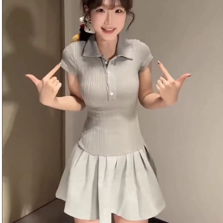 春夏polo領純欲設計感短袖拼接連衣裙女新款修身顯瘦甜辣紐扣裙子