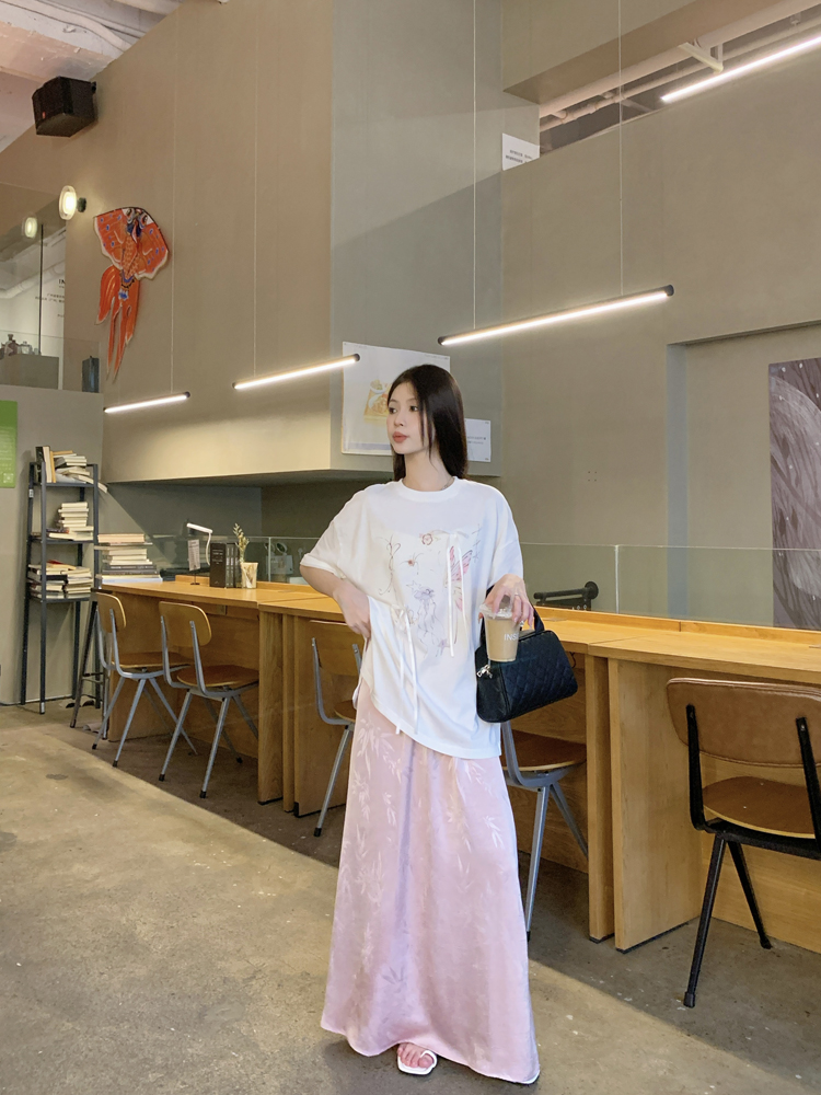 Real photo of American hot girl bow printed loose T high-end silk retro high-waist skirt