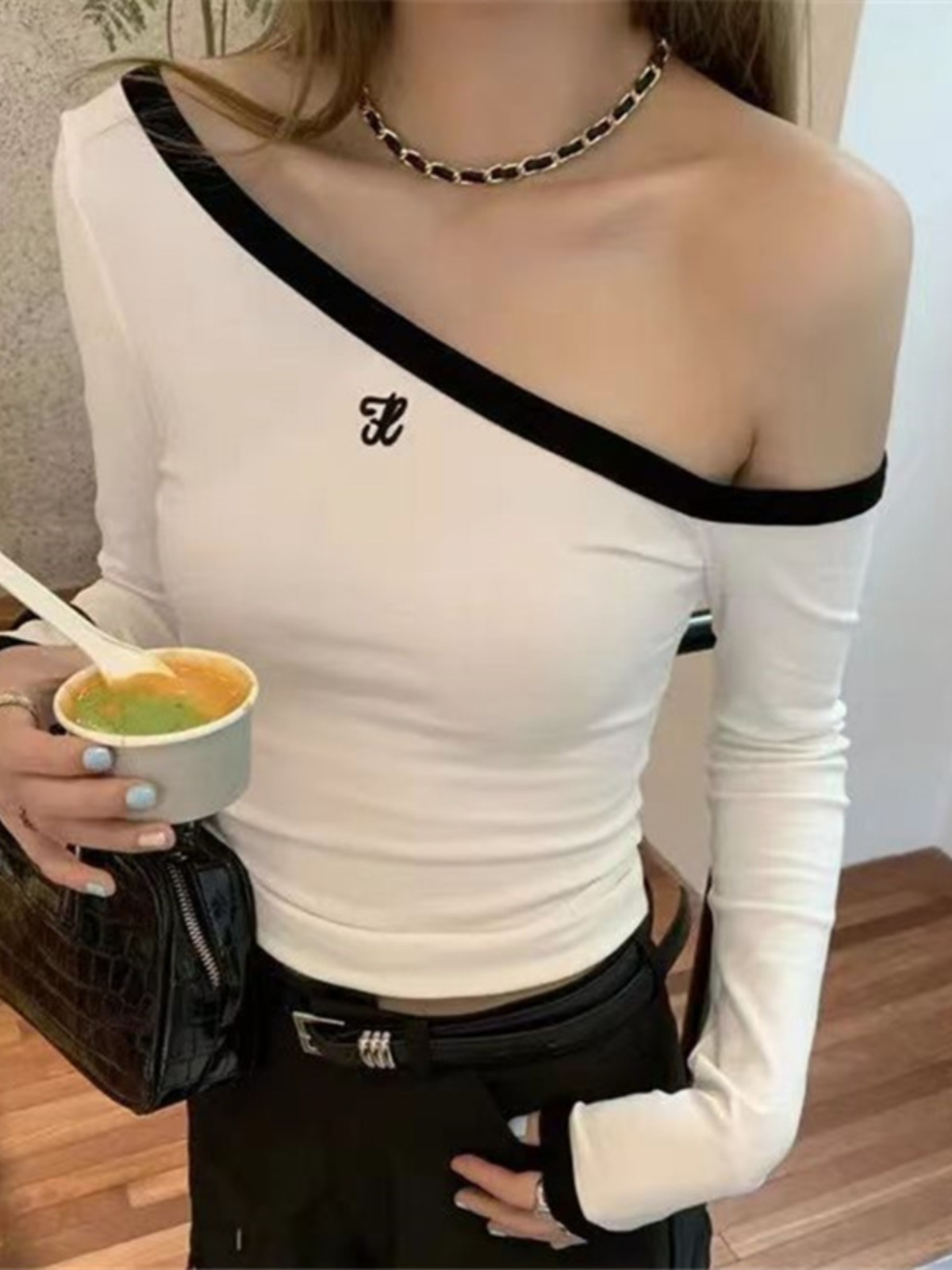 韓國chic純欲風辣妹一字肩斜領長袖T修身拼接打底衫性感露肩上衣
