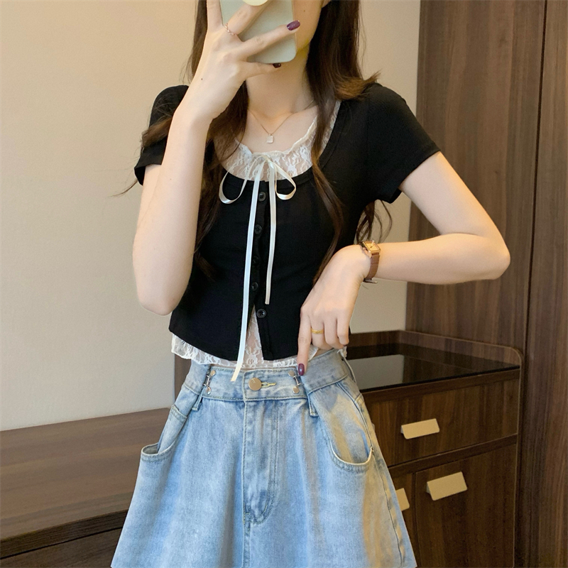 Real shot of the new Korean style design fake two-piece spliced ​​lace short-sleeved T-shirt