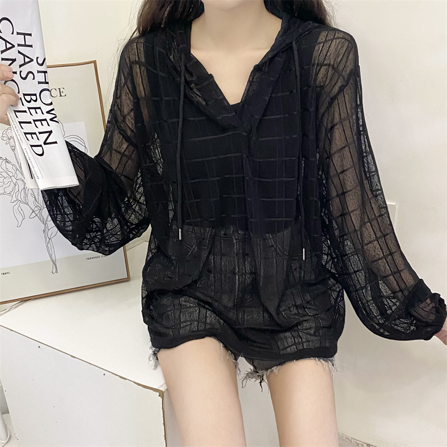 Real shot of 2025 summer new hooded lace shirt pullover loose version fashionable and versatile temperament slim top for women