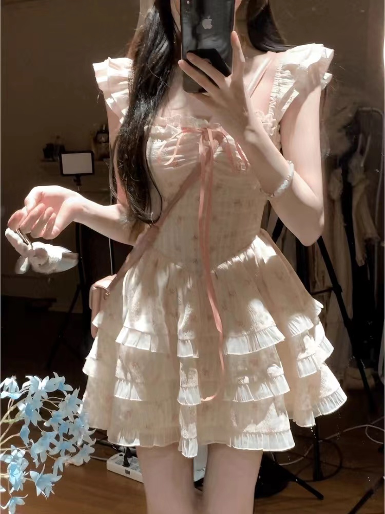 純欲風甜美綁帶蝴蝶結連衣裙女2025夏新款收腰顯瘦蓬蓬裙子