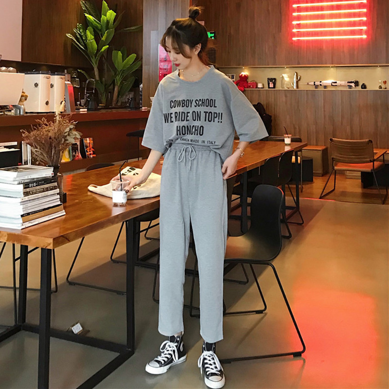 Fish scale cloth · Korean style student loose short-sleeved T-shirt + straight nine-point pants casual sports suit two-piece set