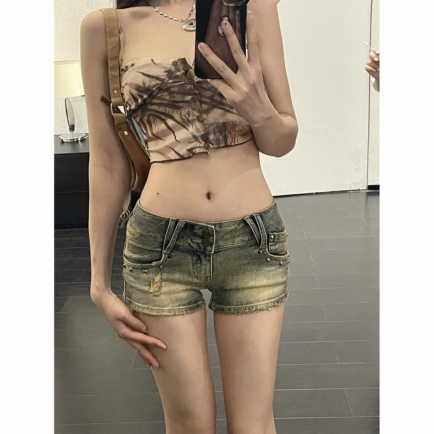 淺色復古牛仔超短褲女夏季ins潮高街水洗低腰小個子辣妹包臀褲子